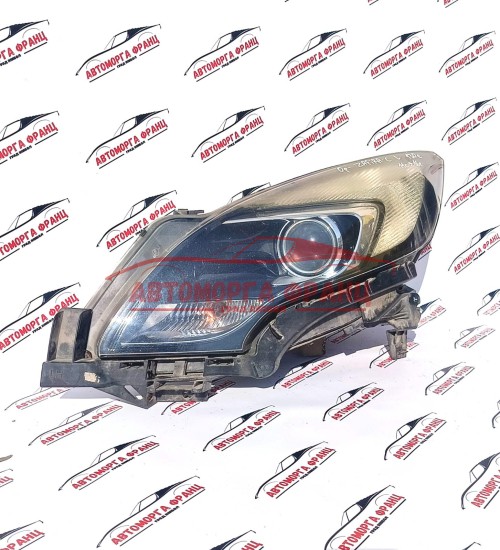 Opel Zafira-C Ляв фар 