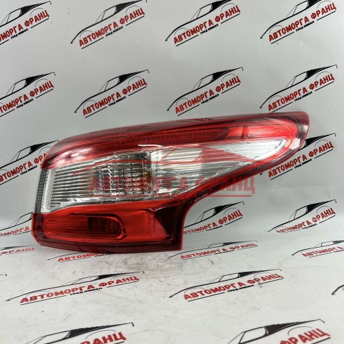 Заден десен стоп външен Nissan Qashqai