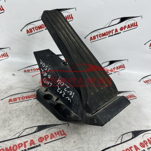 Педал за газ Mercedes C-Class W204 Diesel A2043000004