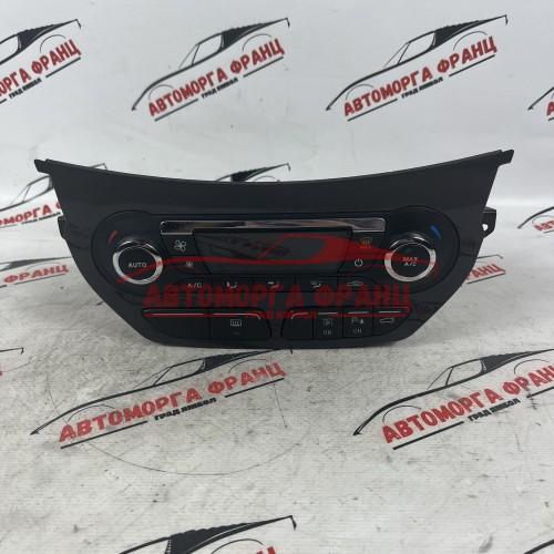 Управление климатроник Ford Kuga DV4T18C612AC / WK4B01169