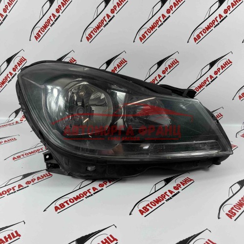 Десен фар Mercedes C-Class W204 A2048209696