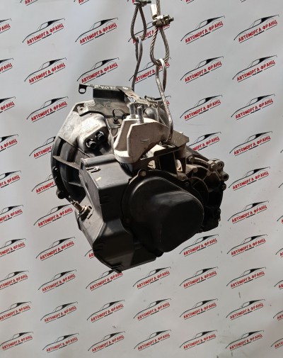 Ръчна скоростна кутия Ford Fiesta 08г. 1.4tdci 8A6R7002EA