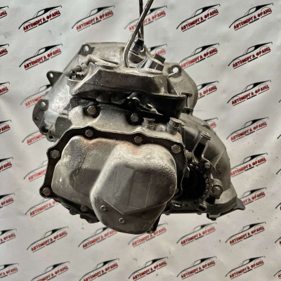 Ръчна скоростна кутия Opel Meriva 1.6i 55355489