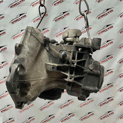 Ръчна скоростна кутия Opel Zafira B 1.8i 55355489