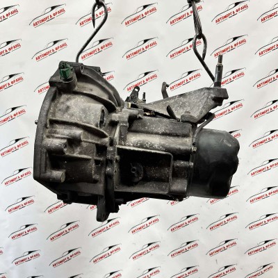 Ръчна скоростна кутия Nissan Micra K12 1.2i 820024 / 8200137170