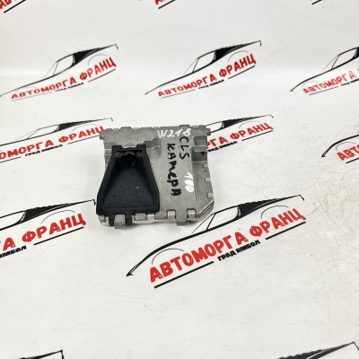 Предна камера Mercedes CLS W218 A0009050438 / A000905500