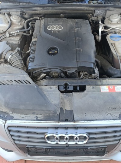 Audi A4 B8 2.0tfsi 180 к.с.