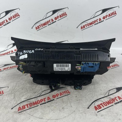 Управление климатроник Ford Kuga DV4T18C612AC / WK4B01169