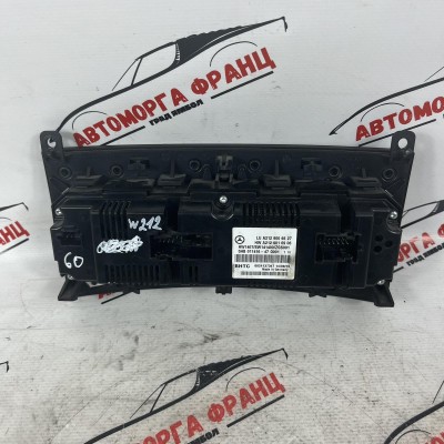 Управление на климатик Mercedes E-Class W212 A2129006627