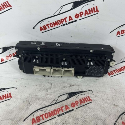 Управление климатроник Volkswagen Golf 5 