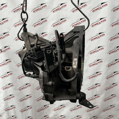 Ръчна скоростна кутия Nissan Note 1.4i 8200247902 / JH3308