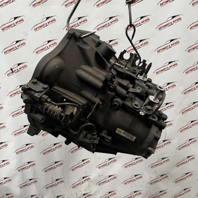 Ръчна скоростна кутия Honda Civic 8 2.2d 