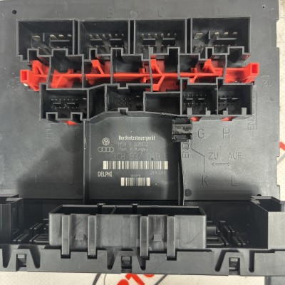 Комфорт модул Volkswagen Passat 6 3C8937049E 